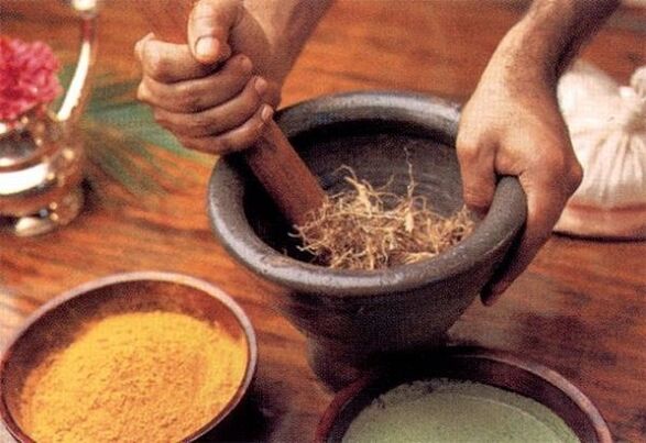 La adquisición de materiales vegetales para agrandar el pene es un proceso largo y laborioso.
